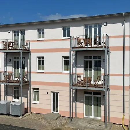 Hafenmeister Bjoern - Grosszuegiges Wohngefuehl Ueber Den Daechern Von Apartament Sassnitz